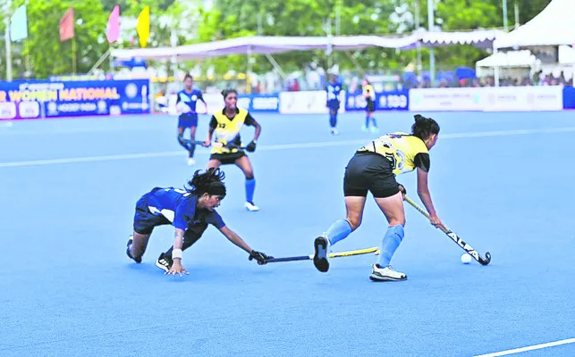 హోరాహోరీగా హాకీ పోటీలు