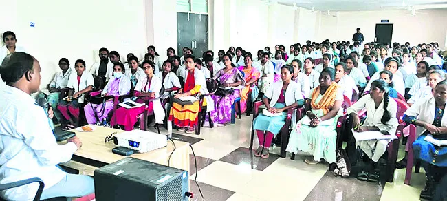 స్క్రీనింగ్‌ పరీక్షలు తప్పనిసరి 