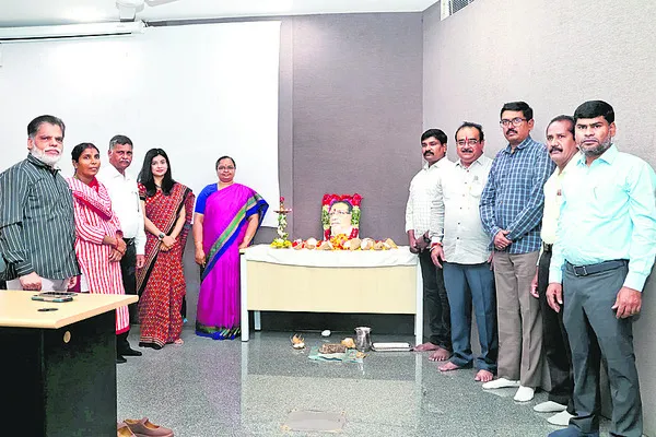 సీజనల్ వ్యాధులపై అప్రమత్తంగా ఉండాలి