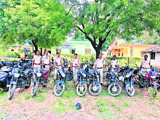 జ్వరంతో యువకుడు మృతి