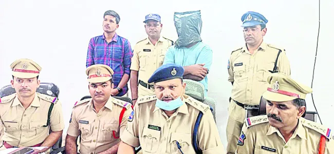 అంతర్‌రాష్ట్ర సైబర్‌ నేరస్తుడి అరెస్టు