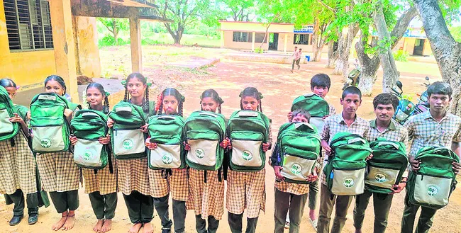 నూతన 