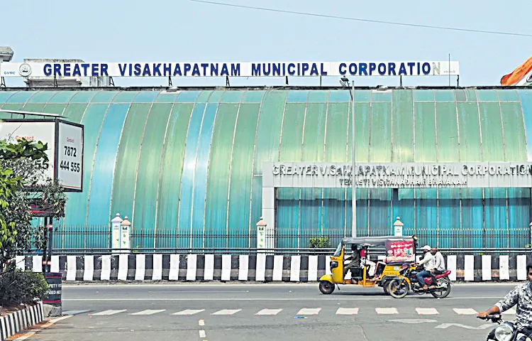 Shock for the alliance in the GVMC standing committee elections