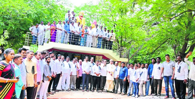 బీసీలపై రాజకీయ కక్ష సాధింపులా?