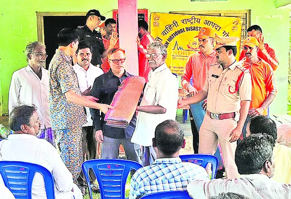 ఐటీ చెల్లింపుదారుల సేవలు మెరుగుపర్చాలి 