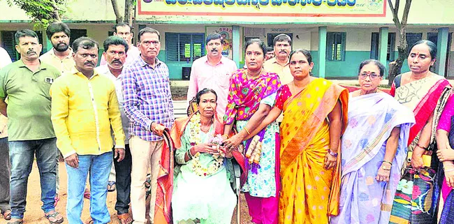 హ్యాట్సాఫ్‌.. మేడం
