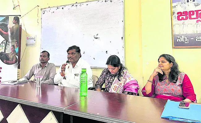 సిరిసిల్ల, హకీంపేటల్లో డ్రైవింగ్‌ శిక్షణ 