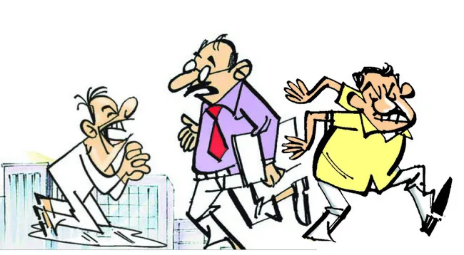 కుప్పం.. ఉద్యోగులు హడల్‌ 
