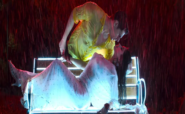 Sidharth Malhotra and Janhvi Kapoor Latest Movie Song Out Now