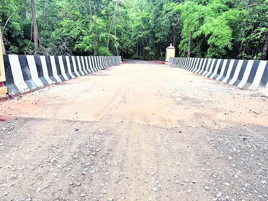 స్ఫూర్తి పూసుకుంట.. 