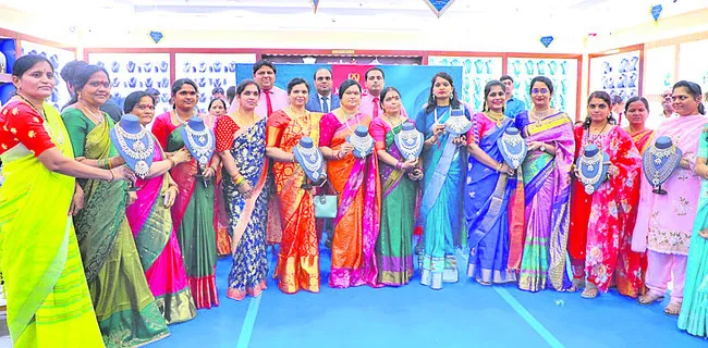 ఆకట్టుకున్న జోయాలుక్కాస్ బ్రిలియెన్స్ డైమండ్ జ్యువెల
