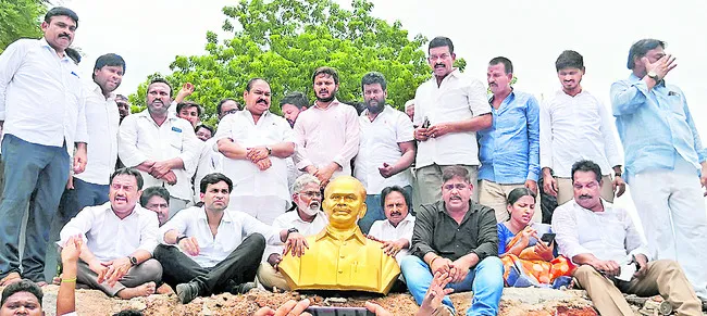 ఉన్మాద పాలన