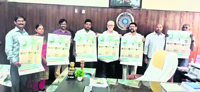 వన మహోత్సవం ఉద్యమంలా నిర్వహిద్దాం