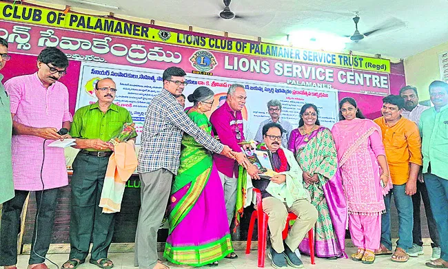 అలుపెరుగని అక్షర సేనాని శ్రీనివాస్
