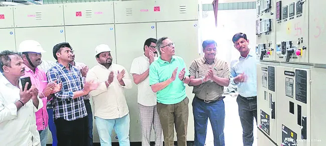 ఆయిల్పామ్ యంత్రాల ట్రయల్ రన్