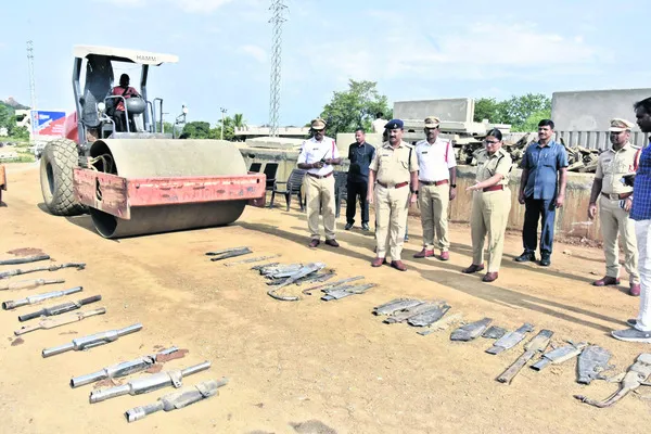 శబ్ధం.. కర్ణ కఠోరం