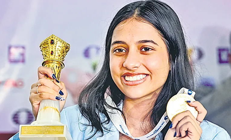 Divya Deshmukh how teenagers handle celebrity status explainer