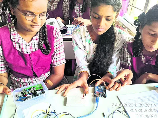 ఆవిష్కరణలకు అడుగులు 