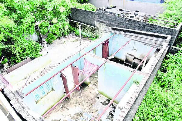 కాళరాత్రికి ఏడాది