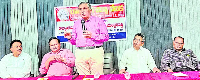 పారదర్శకత కోల్పోతున్న ఎన్నికల కమిషన్