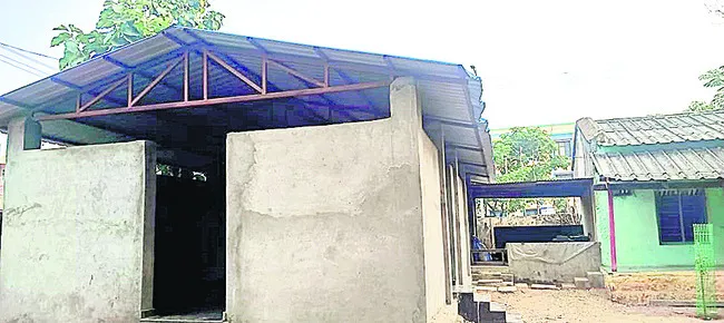 నిధుల్లేక.. చతికిలబడి!