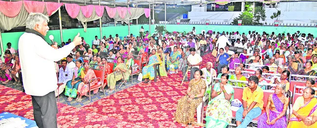 దివ్యాంగుల పింఛన్ రూ.6 వేలకు పెంచాలి