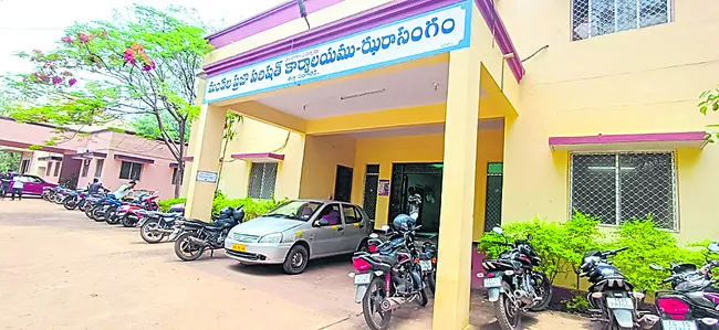 ‘పరిషత్‌’ సందడి!