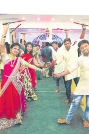Ganesh Visarjan: Kolatam preparations to bid farewell to Lord Ganesha5