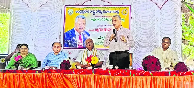 ఆర్టీసీ ఖాళీ స్థలాలు వినియోగించుకోవాలి