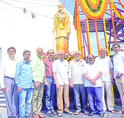 కాళోజ