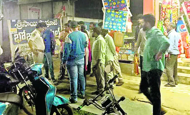 కనకదుర్గ గోల్డ్‌ ఫైనాన్స్‌లో భారీ చోరీ 