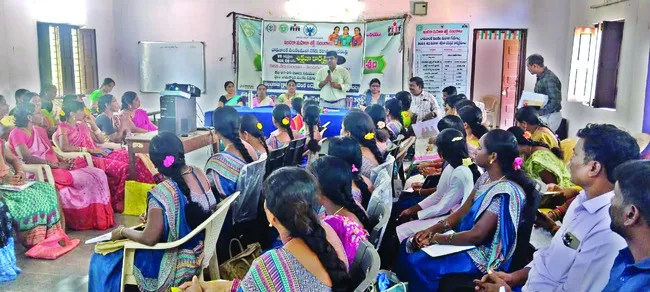‘నగదు రహిత లావాదేవీలు జరపాలి’
