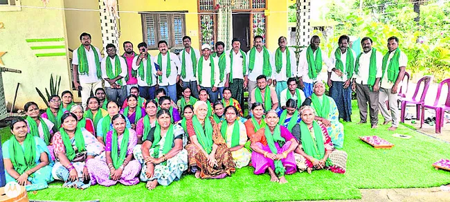 పంట నష్టపరిహార మహిళా సాధన కమిటీ ఎన్నిక