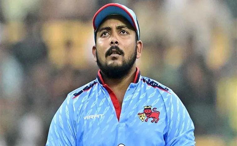గిల్‌ కేసులో పృథ్వీ షాకు 100 రూపాయల జరిమానా