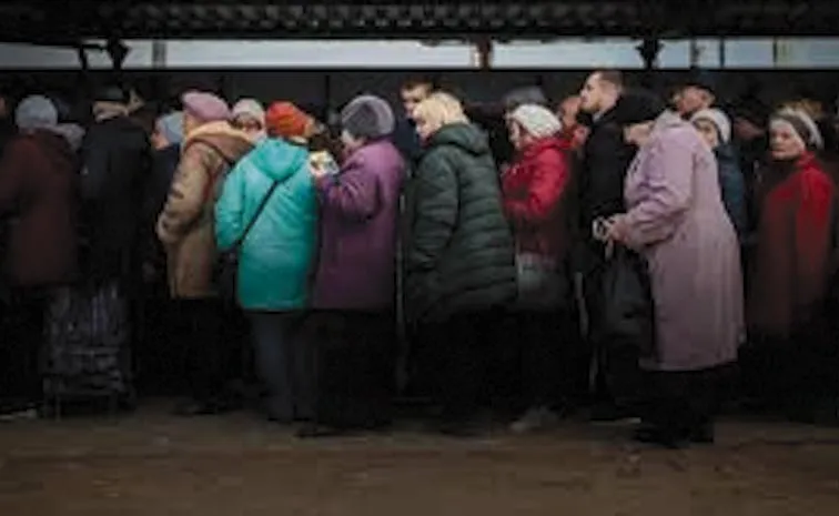 Russian air strike dead 24 in pension queue: Ukraine