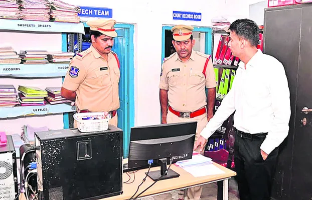 బాధ్యతాయుతంగా వ్యవహరించాలి