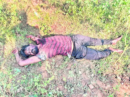 యువకుడి దారుణ హత్య