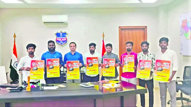వరద బాధిత విద్యార్థులకు ఏబీవీపీ చేయూత
