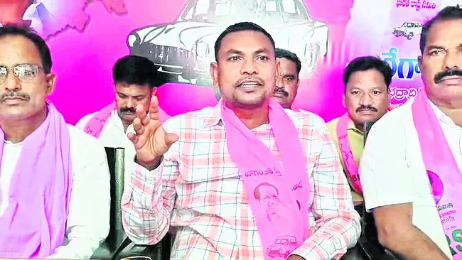 కాళేశ్వరం ప్రాజెక్ట్పై నిర్లక్ష్యం తగదు