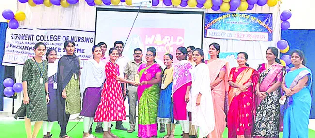 ఆత్మహత్యలు వద్దు.. ఆత్మస్థైర్యంతో ఉండాలి