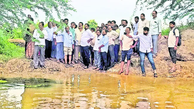 ప్రజలకు ఇబ్బందిలేకుండా నీరందించాలి 