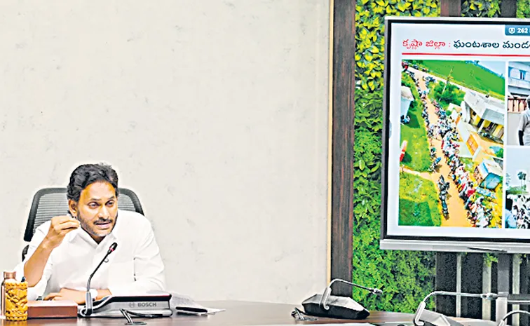 YS Jagan lashes out at Chandrababu Naidu