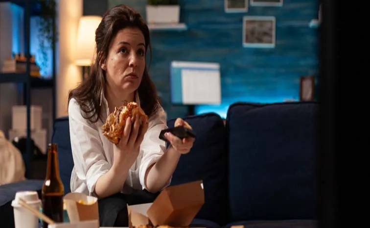 Health Tips: Night Eating Syndrome Symptoms, Causes and Treatments