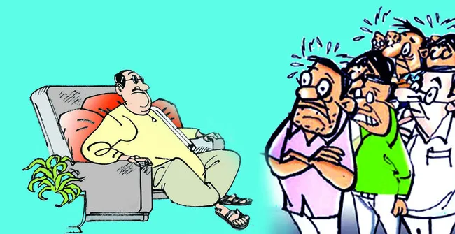 గులాంగిరి.. కాదంటే గురి!