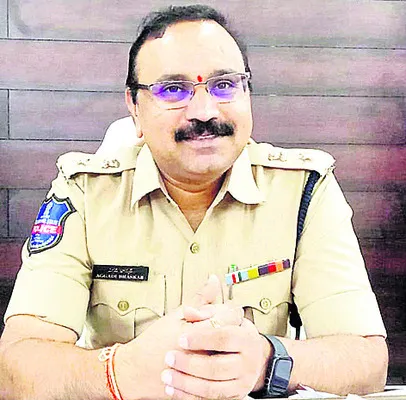 అప్రమత్తంగా ఉండాలి