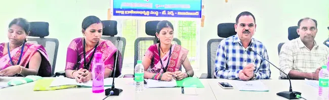 అద్దె బస్సులతో ఆదాయం