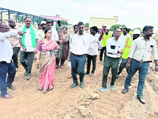 మిర్చి సీజన్ నాటికి నిర్మాణాలు పూర్తి