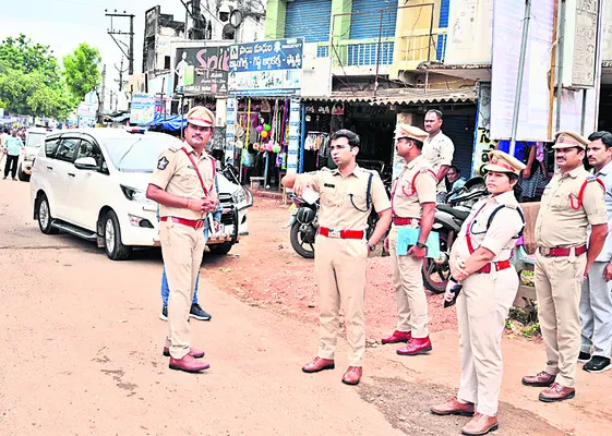 19 పీఎస్‌లకు డ్రోన్‌ కెమెరాలు 