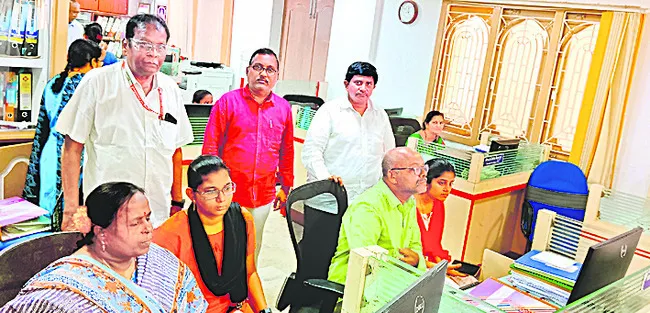 ఫార్మసీ ప్రవేశాలకు వేళాయే ! 