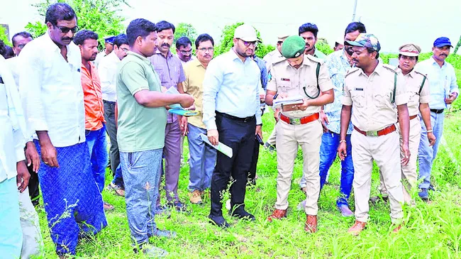 ఎత్తిపోతల పనులు వేగవంతం చేయాలి